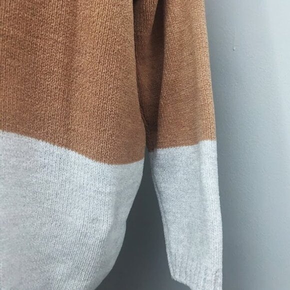 BCBG MAX AZRIA Colorblock Turtleneck Sweater Chenille Camel Gray Size Large $178 - Picture 3 of 8